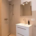 Ben Thuis Apartment
