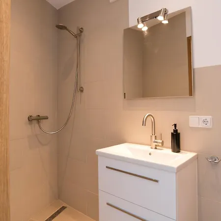 Ben Thuis Apartamento